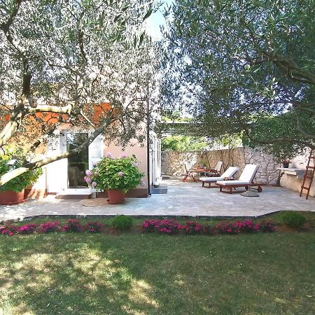 Zadvarje Kvasina Apartments מראה חיצוני תמונה