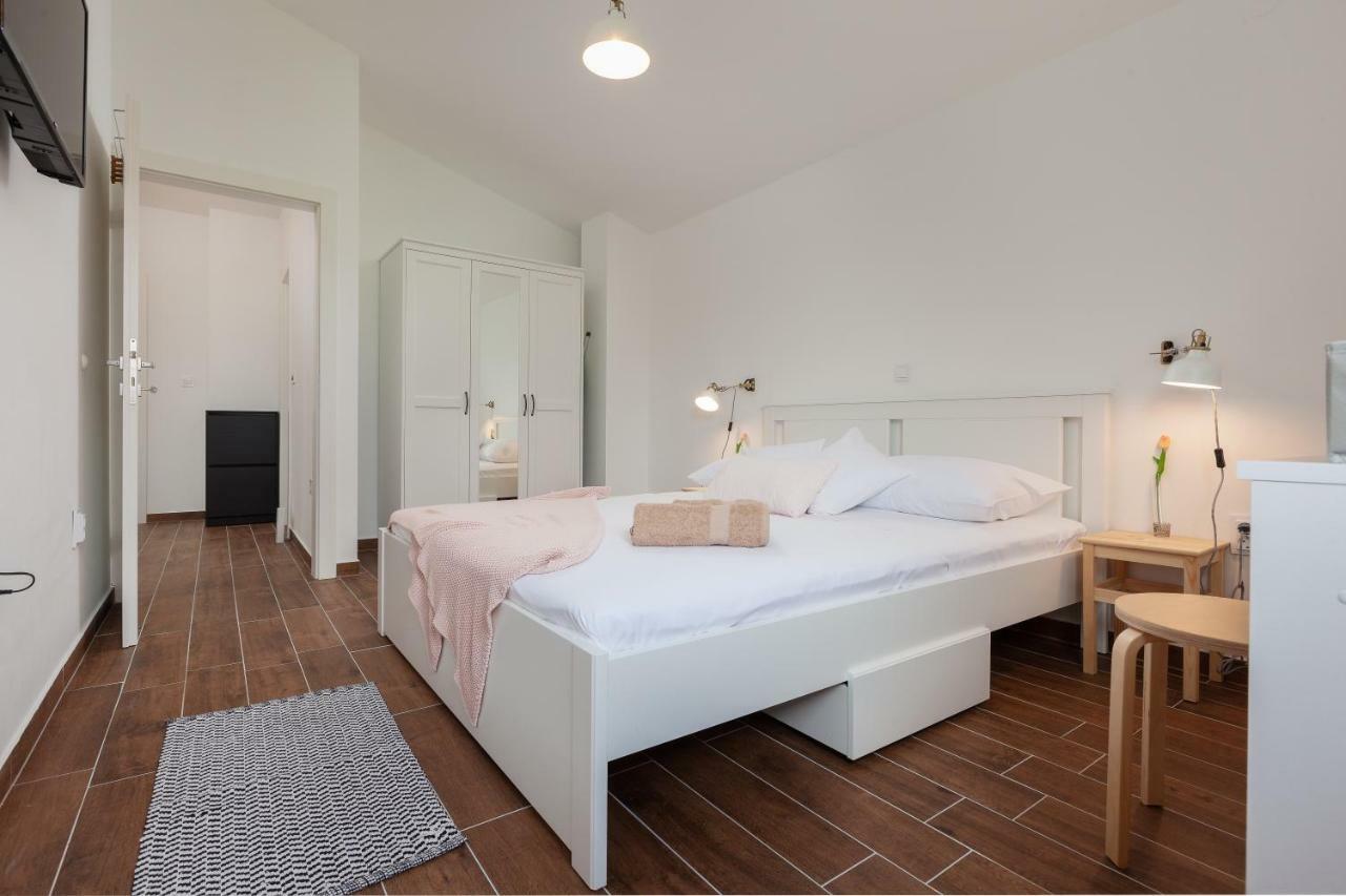 Zadvarje Kvasina Apartments מראה חיצוני תמונה